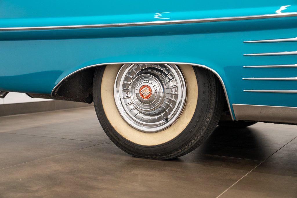 Cadillac Series 62 1958 Bleu Montréal - photo #47