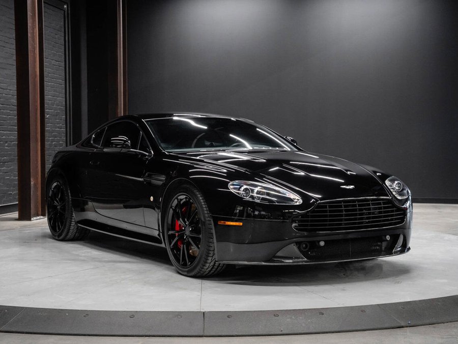 2012 Aston Martin V8 Vantage 2012 Black