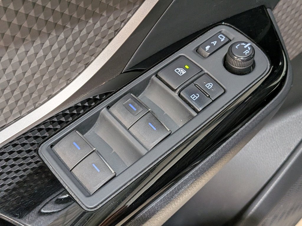 Toyota C-HR Limited FWD 2021 Noir Val-David - photo #32