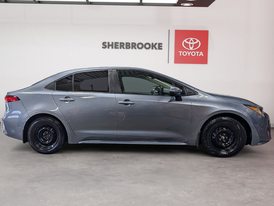 2022 Toyota Corolla 2022 Celestite