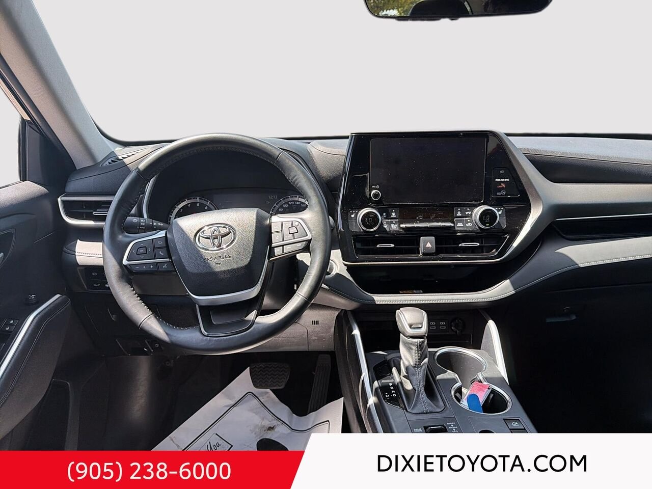 2024 Toyota Highlander XLE AWD / CLEAN CARFAX / HEATED SEATS / MOONROOF / ALLOY WHEELS / CARPLAY AND ANDROID AUTO Black Mississauga - photo #18