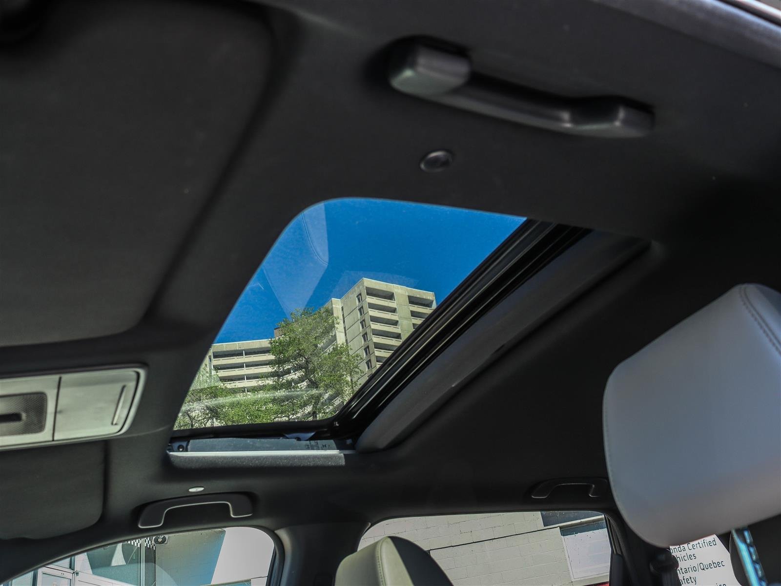 Honda CR-V hybride Touring 2024 Black Ottawa & Gatineau - photo #5