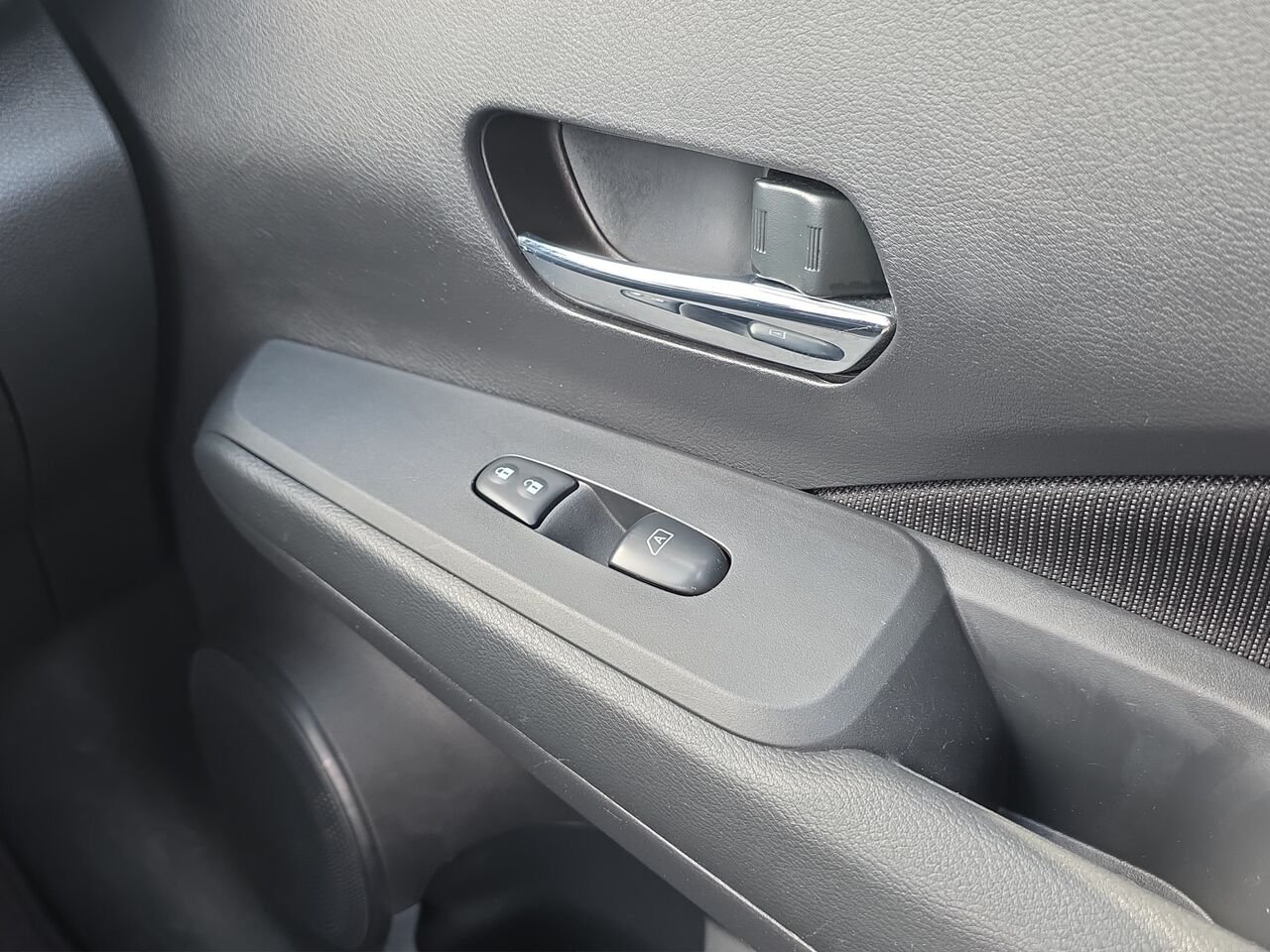 2024 Nissan Kicks SV TA, Commande audio au volant, caméra de recul Black Val-David - photo #15