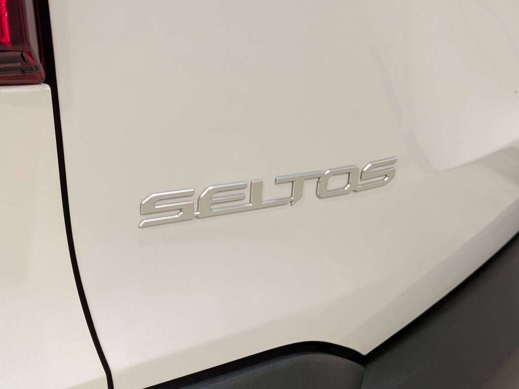 Kia Seltos LX FWD 2024 Blanc Val-David - photo #33