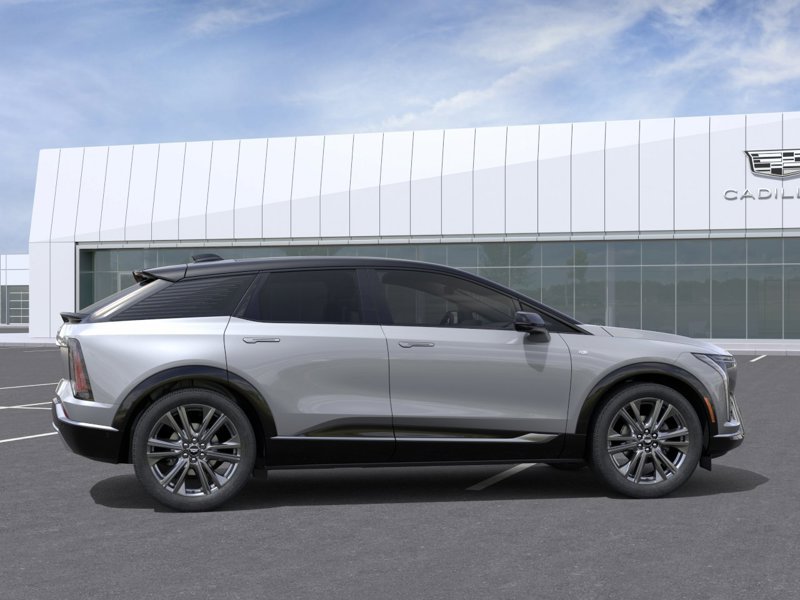 2026 CADILLAC OPTIQ 2026 Argent Silver Metallic