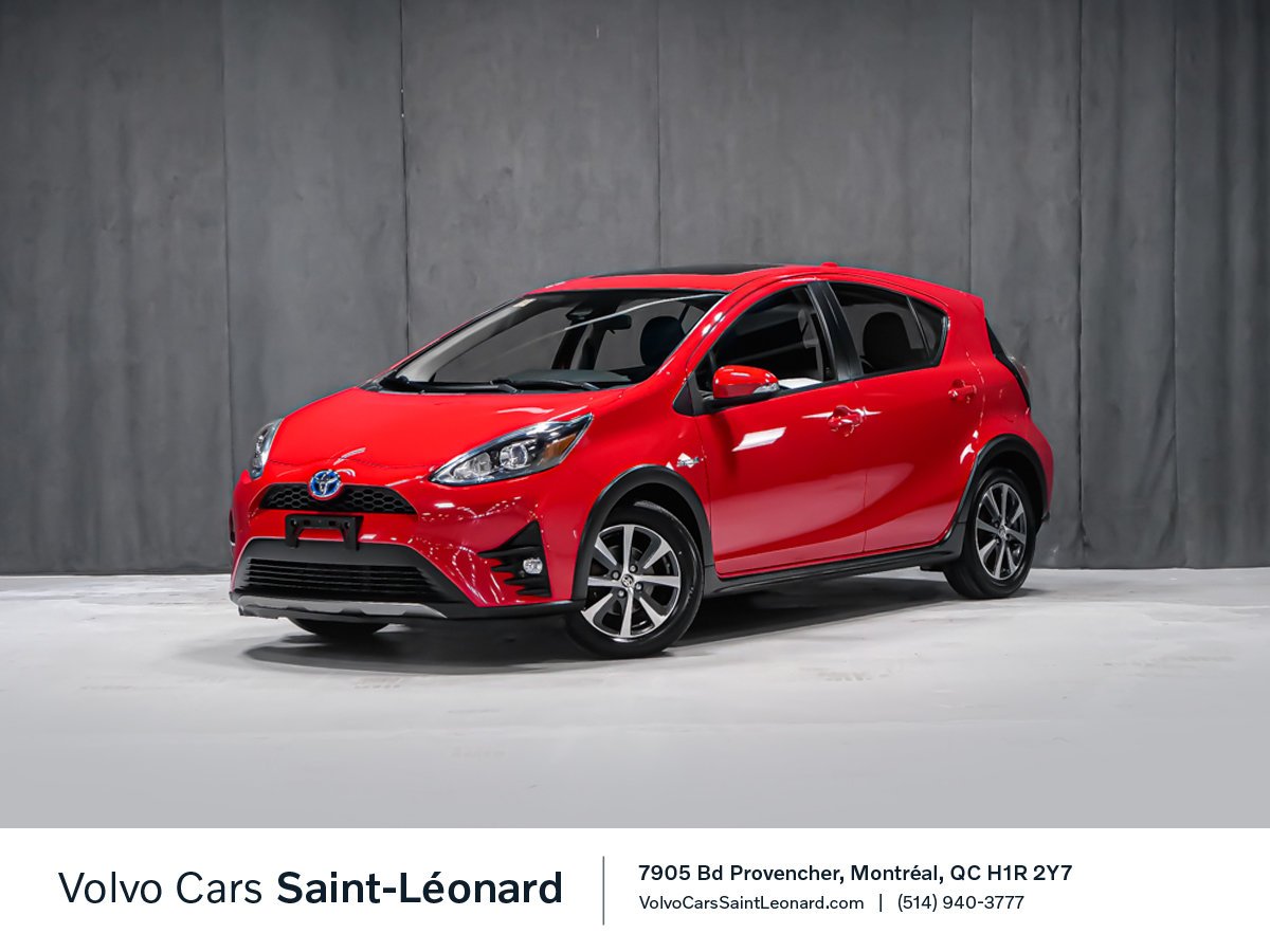 2018 Toyota Prius c TOIT OUVRANT SIÈGES CHAUFFANTS Red Montreal - photo #0