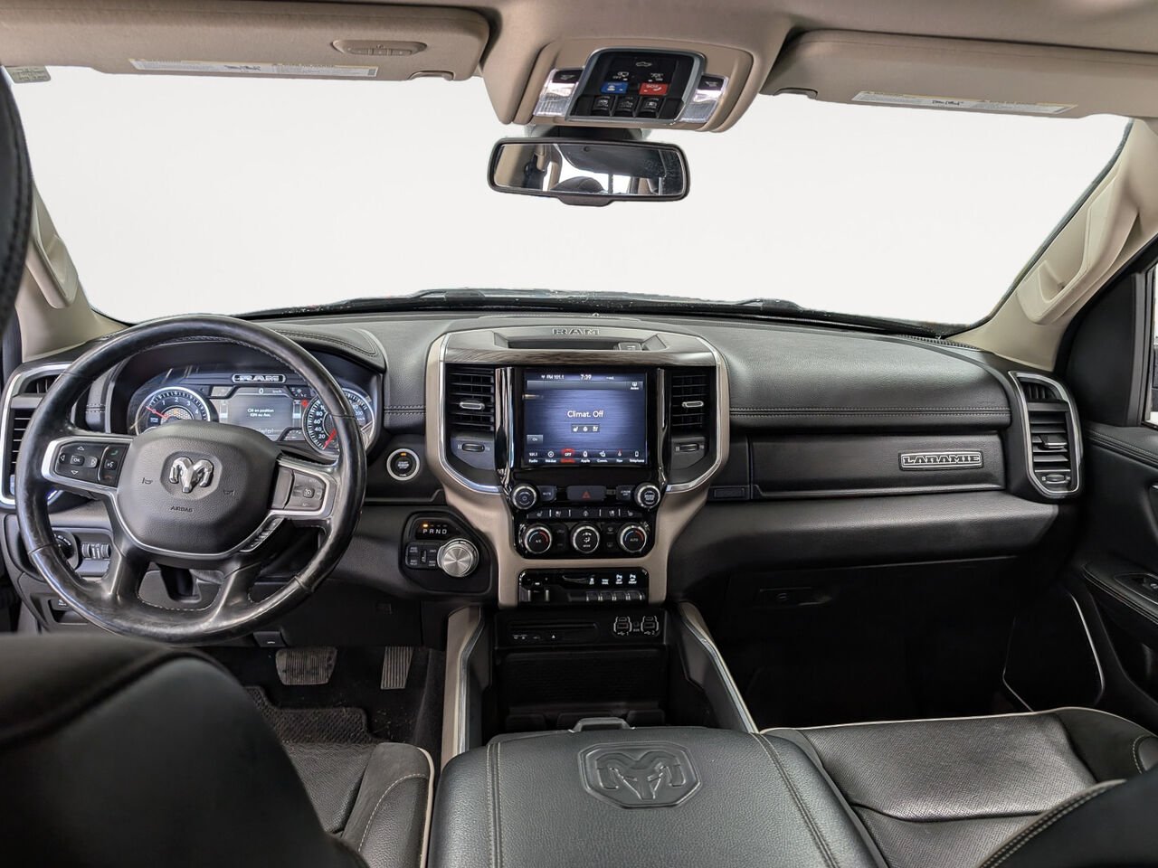 2019 Ram 1500 1C6SRFDT8KN573070 Silver Sherbrooke - photo #8