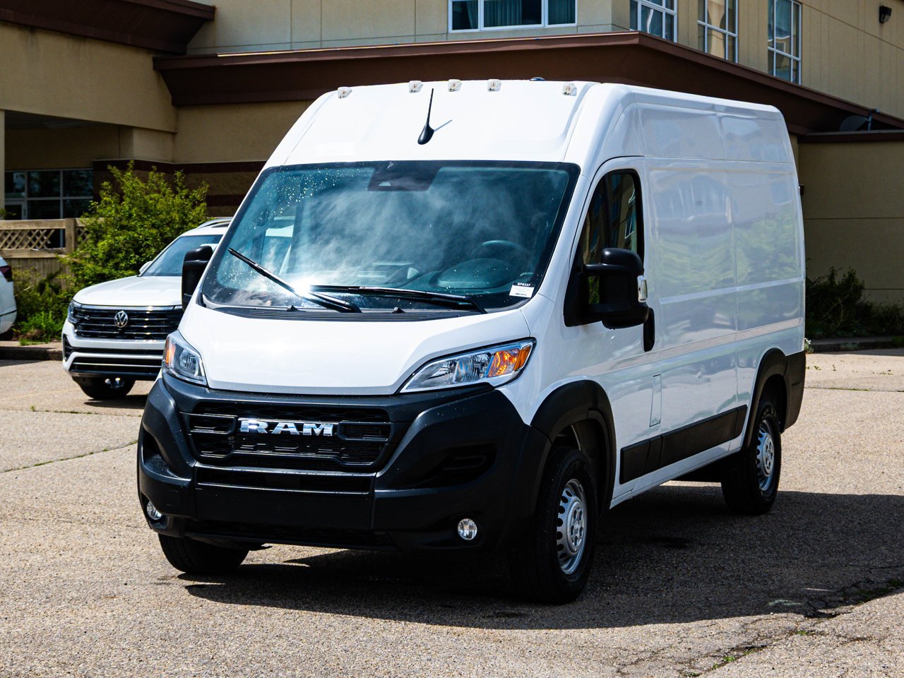 2025 Ram ProMaster Cargo Van Tradesman 2500 High Roof 136 WB w/Pass Seat White Sherwood Park - photo #3
