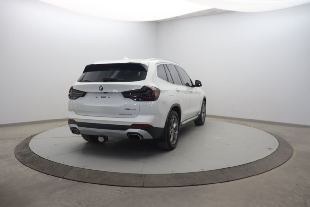 BMW X3 NIV 5UX53DP09N9J29477 2022 Blanc brillant givré Chicoutimi - photo #3
