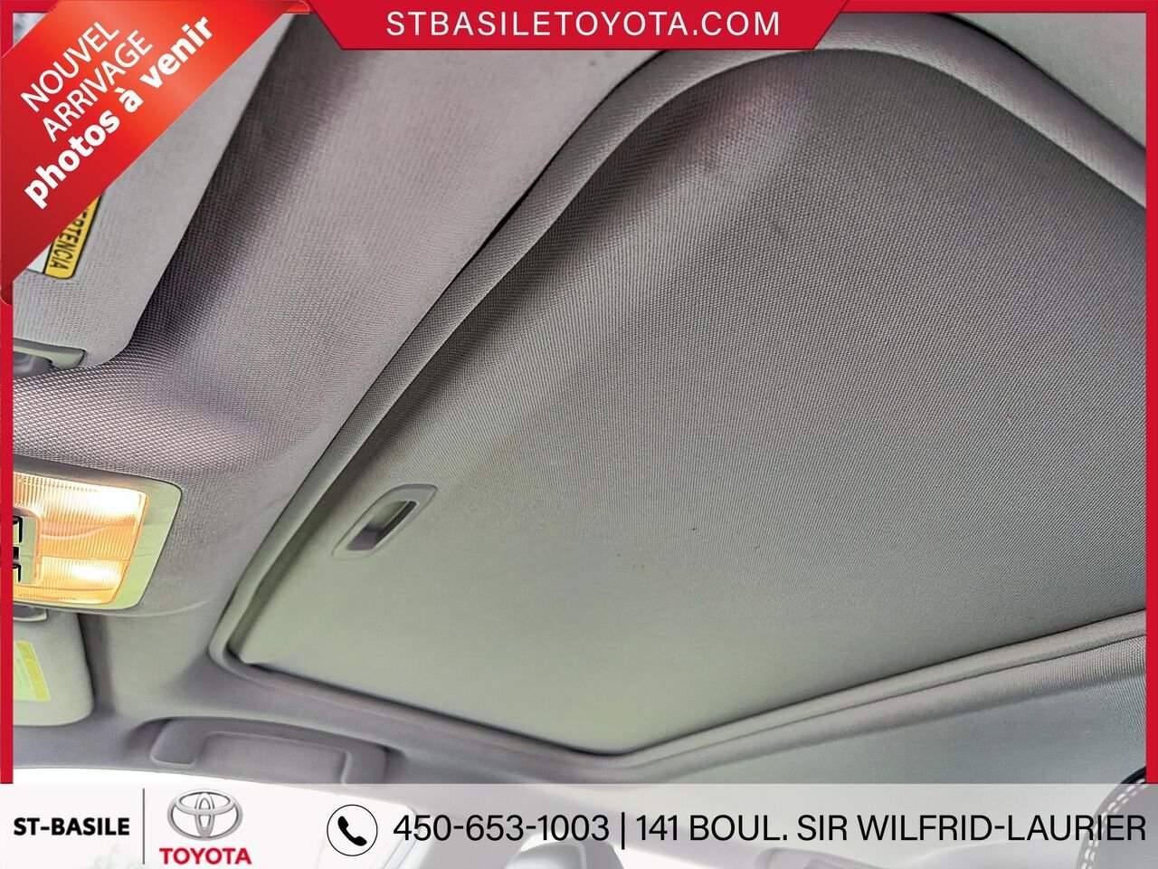 TOYOTA Camry Hybride 2015 Rouge Saint-Basile-le-Grand - photo #6