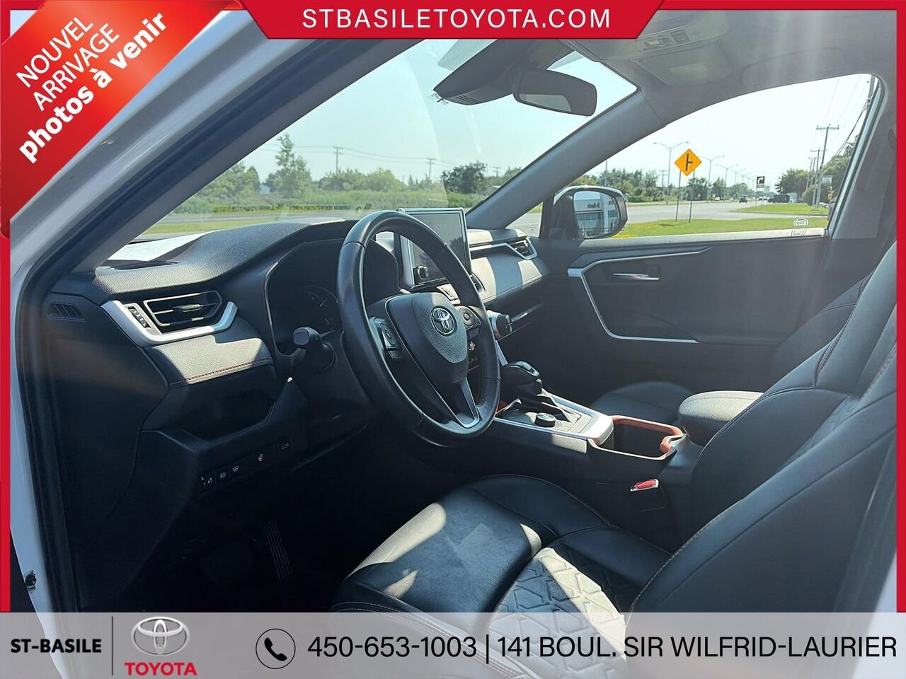 TOYOTA RAV4 2023 Blanc Saint-Basile-le-Grand - photo #5