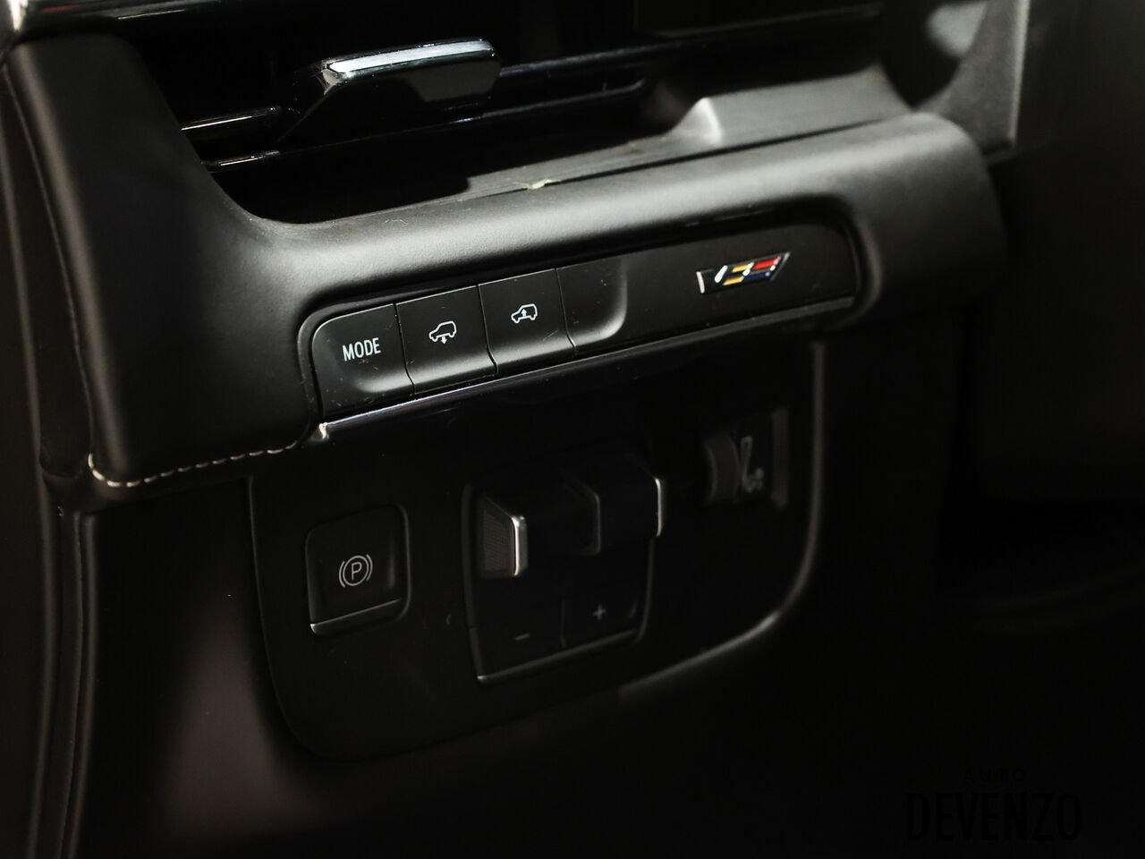 Cadillac Escalade ESV 2023 Noir Saint-Eustache - photo #11