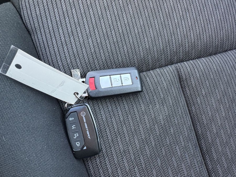 2023 MITSUBISHI ECLIPSE CROSS LE/RALLIART 2023 Red