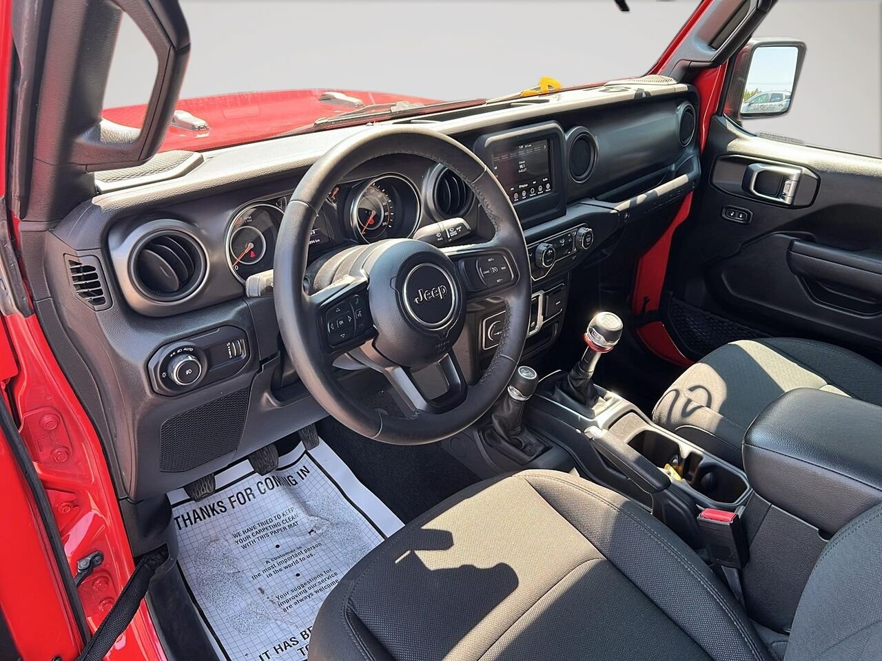 2023 Jeep Wrangler SPORT Red Québec - photo #9