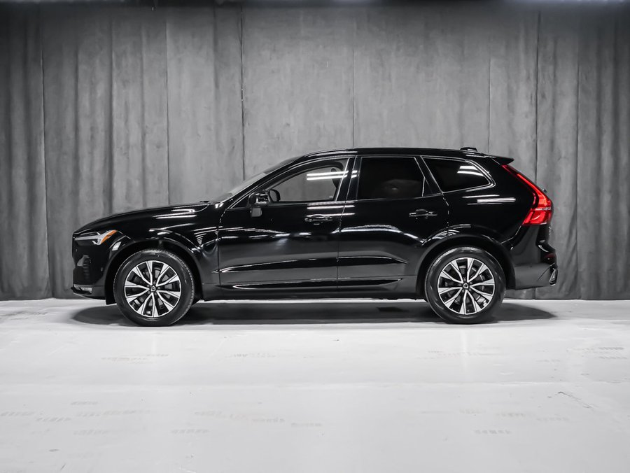 2023 Volvo XC60 PLUS DARK THEME Black
