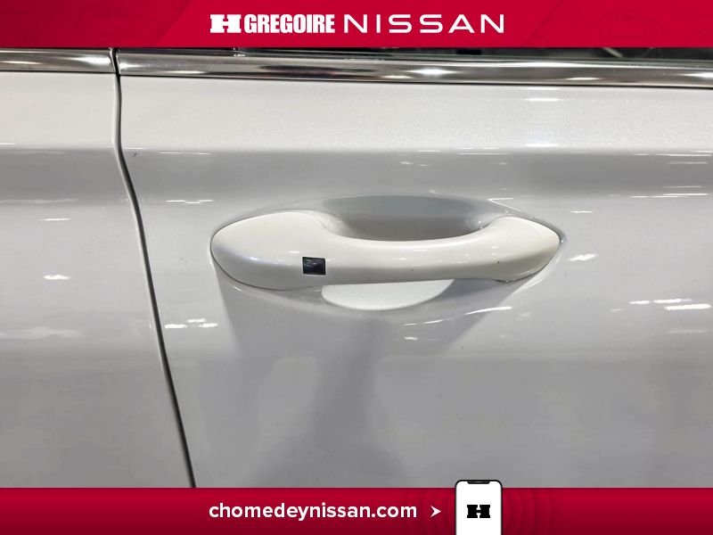 2020 Hyundai Santa Fe White Blainville - photo #12