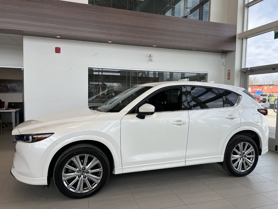 2022 Mazda CX-5 2022 White