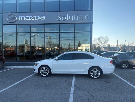 2014 VOLKSWAGEN PASSAT 2014 White