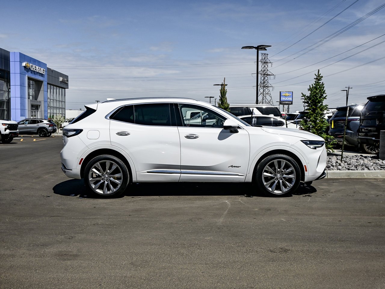2022 Buick Envision AWD 4dr Avenir White Sherwood Park - photo #15