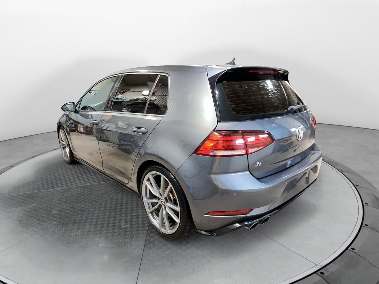 Volkswagen Golf R NIV WVWWF7AU2JW098059 2018 Chicoutimi - photo #5