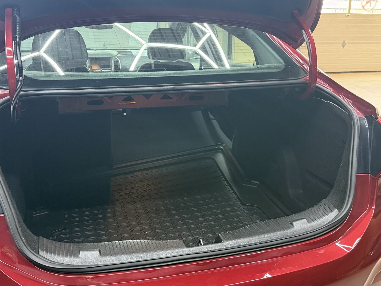2019 Chevrolet Cruze Red Blainville - photo #10