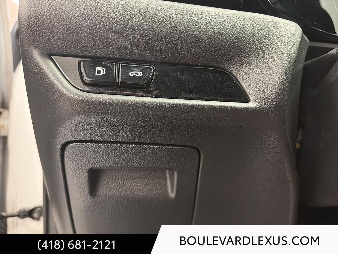 Lexus NX 19359A 2023 Blanc Québec - photo #34