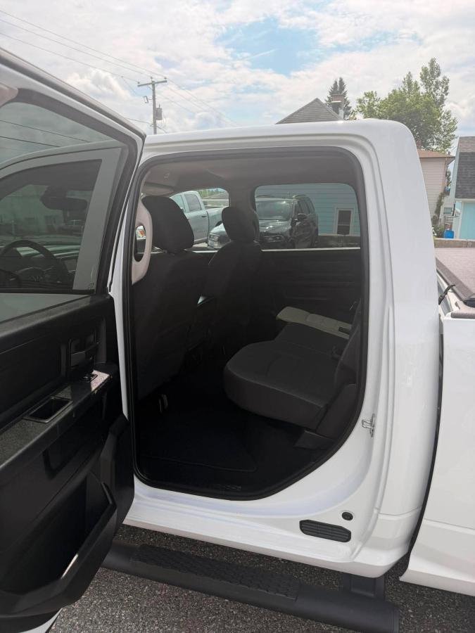 2023 RAM 1500 Classic Beige Lac Mégantic - photo #12
