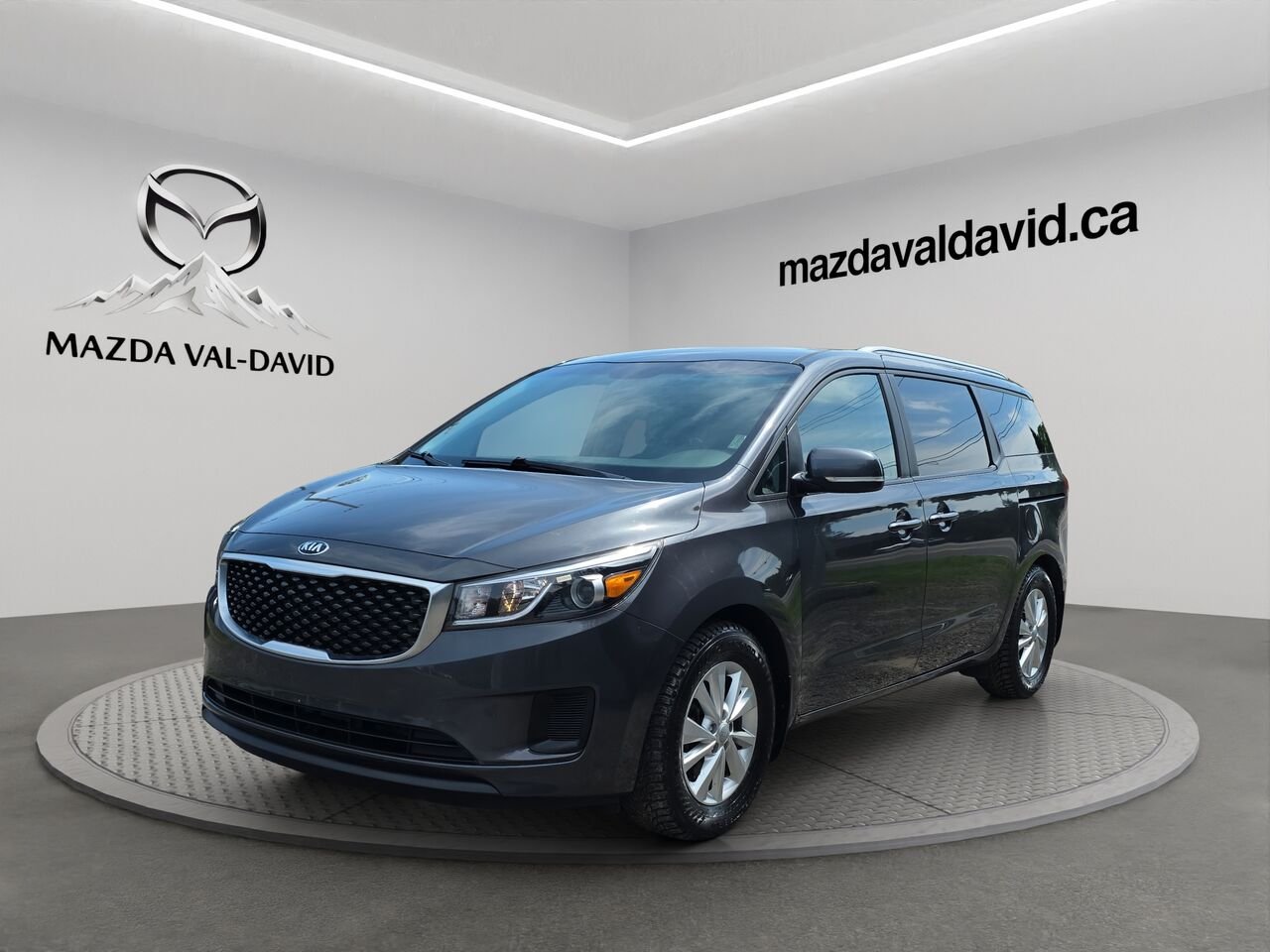 Kia Sedona LX TA, 8 passagers, volant chauffant, commande audio au volant, Apple carplay 2018 Gris Val-David - photo #0