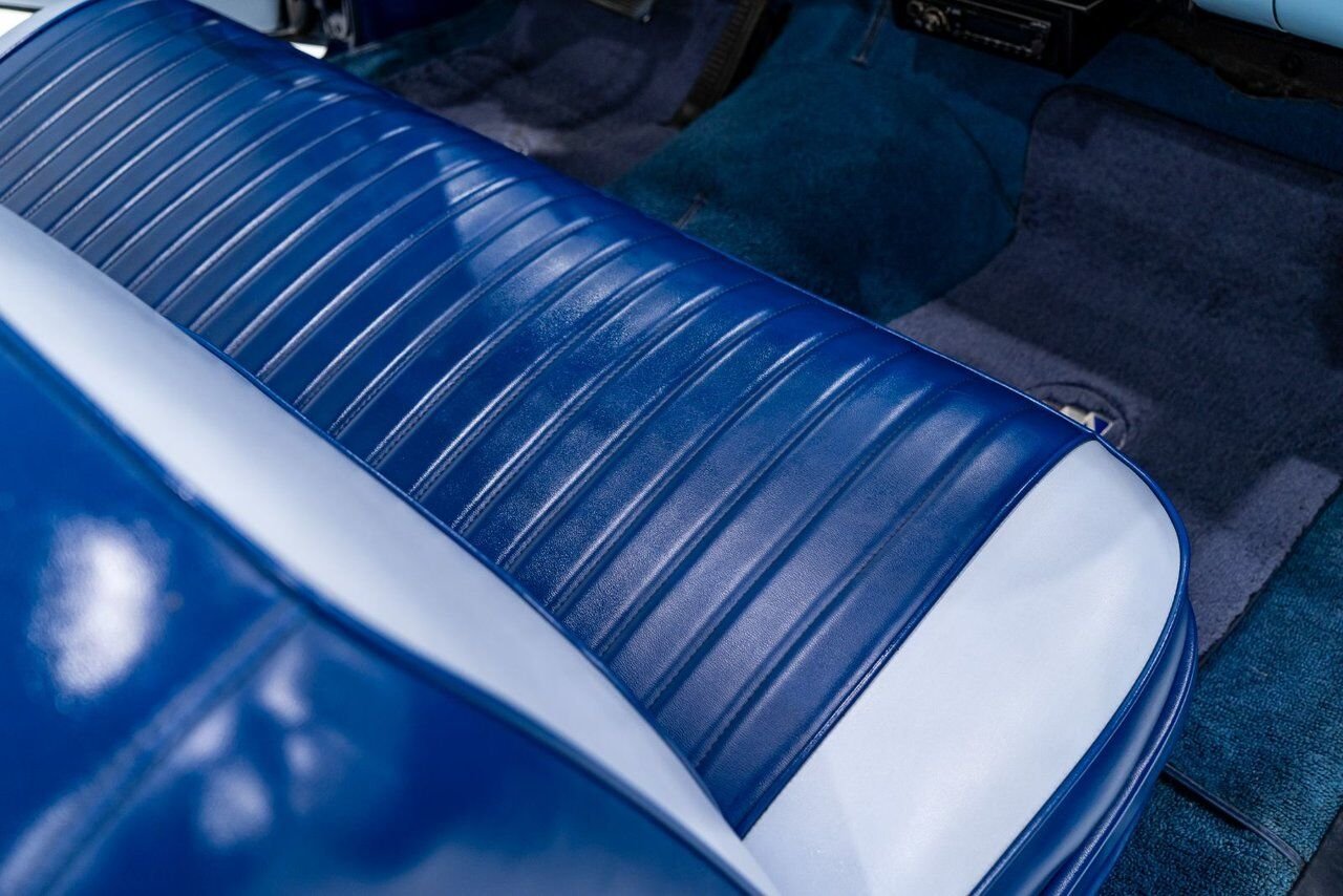 Buick Special 364/300HP NailHead 1 of only 2,056 | PRICE IN USD 1957 Bleu Montréal - photo #63