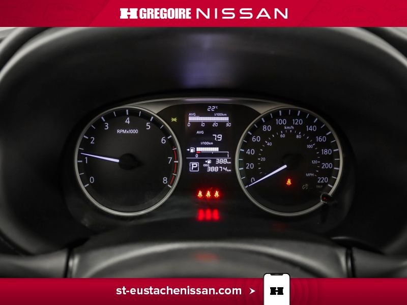 2024 Nissan Kicks White Laval - photo #15