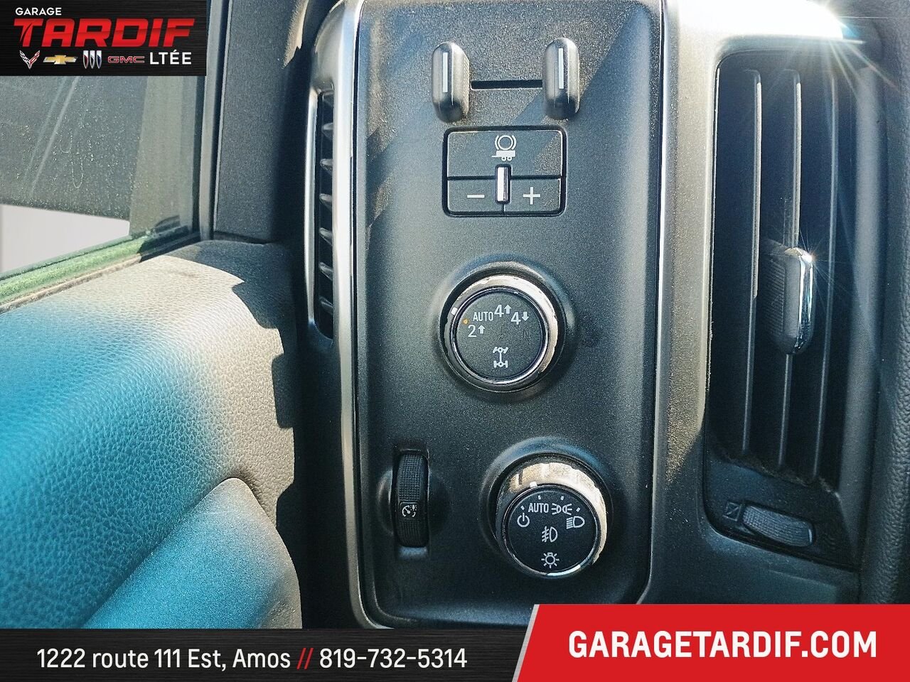 CHEVROLET SILVERADO 1500 4RM, EMP. COURT, CABINE 2018 Bleu Amos - photo #17