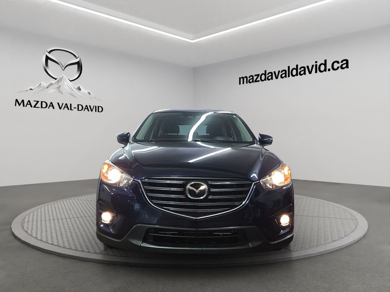 2016 Mazda CX-5 Traction intégrale, 4 portes, boîte automatique, GS, Toit ouvrant, commande audio au volant, Blue Val-David - photo #2