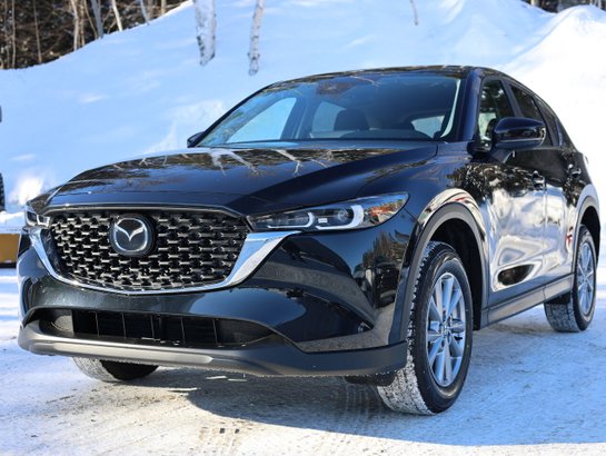 2025 Mazda CX-5 Gs, awd, Toit ouvrant, volant et rétroviseurs chauffants, hayon électrique Jet Black Mica