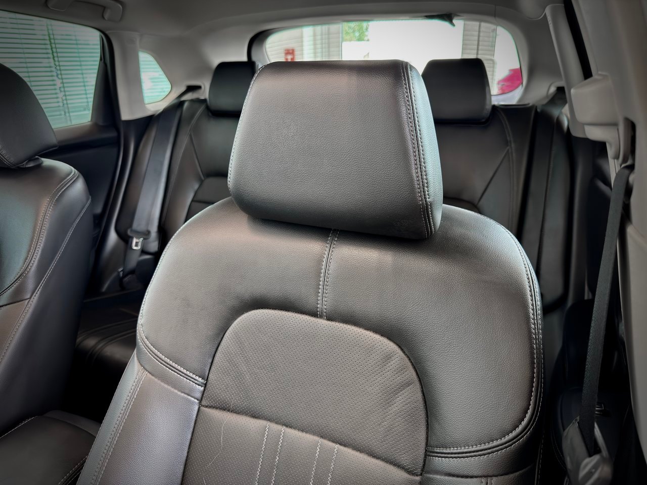 2023 Honda HR-V Black Notre-Dame-des-Prairies - photo #18