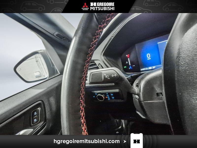 2025 Ford Escape Black Laval - photo #19