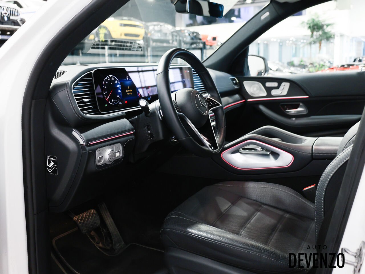 2026 Mercedes-Benz GLS White Saint-Eustache - photo #12