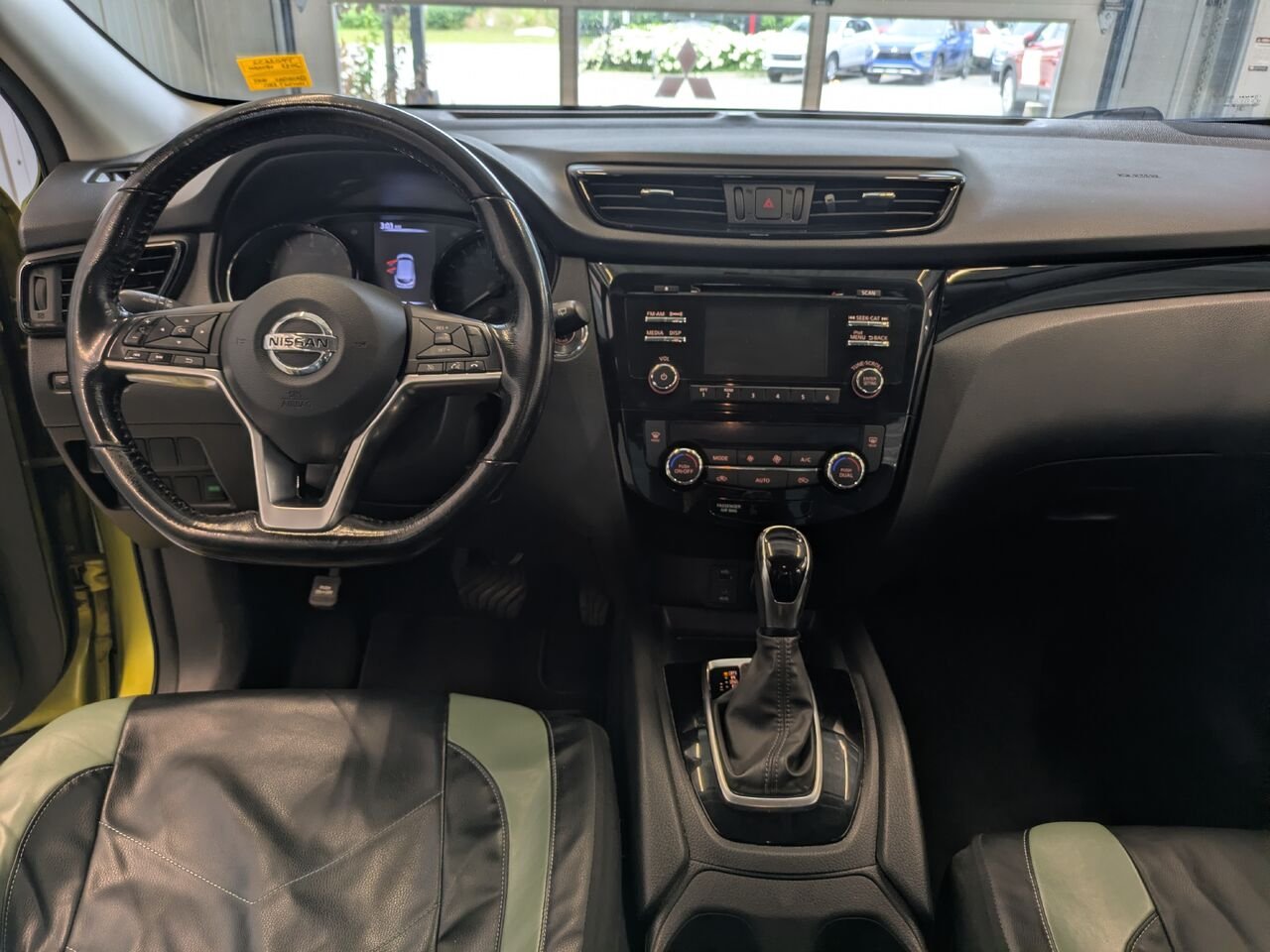 2017 Nissan Qashqai Green Gatineau - photo #11