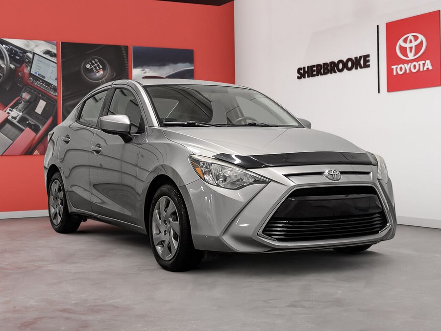 2016 Toyota Yaris 2016 Sterling Silver Metallic