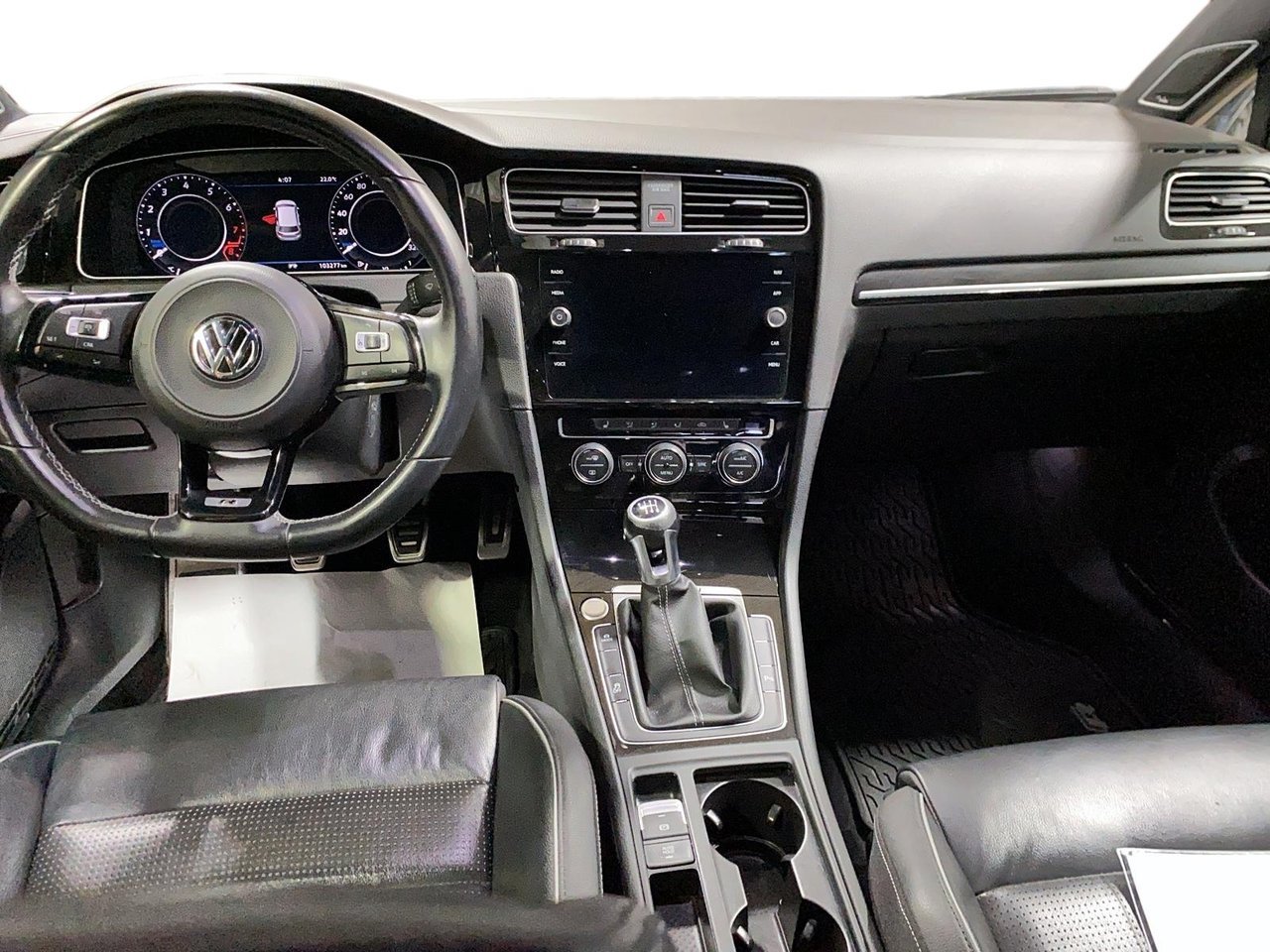 Volkswagen Golf R NIV WVWWF7AU2JW098059 2018 Chicoutimi - photo #9