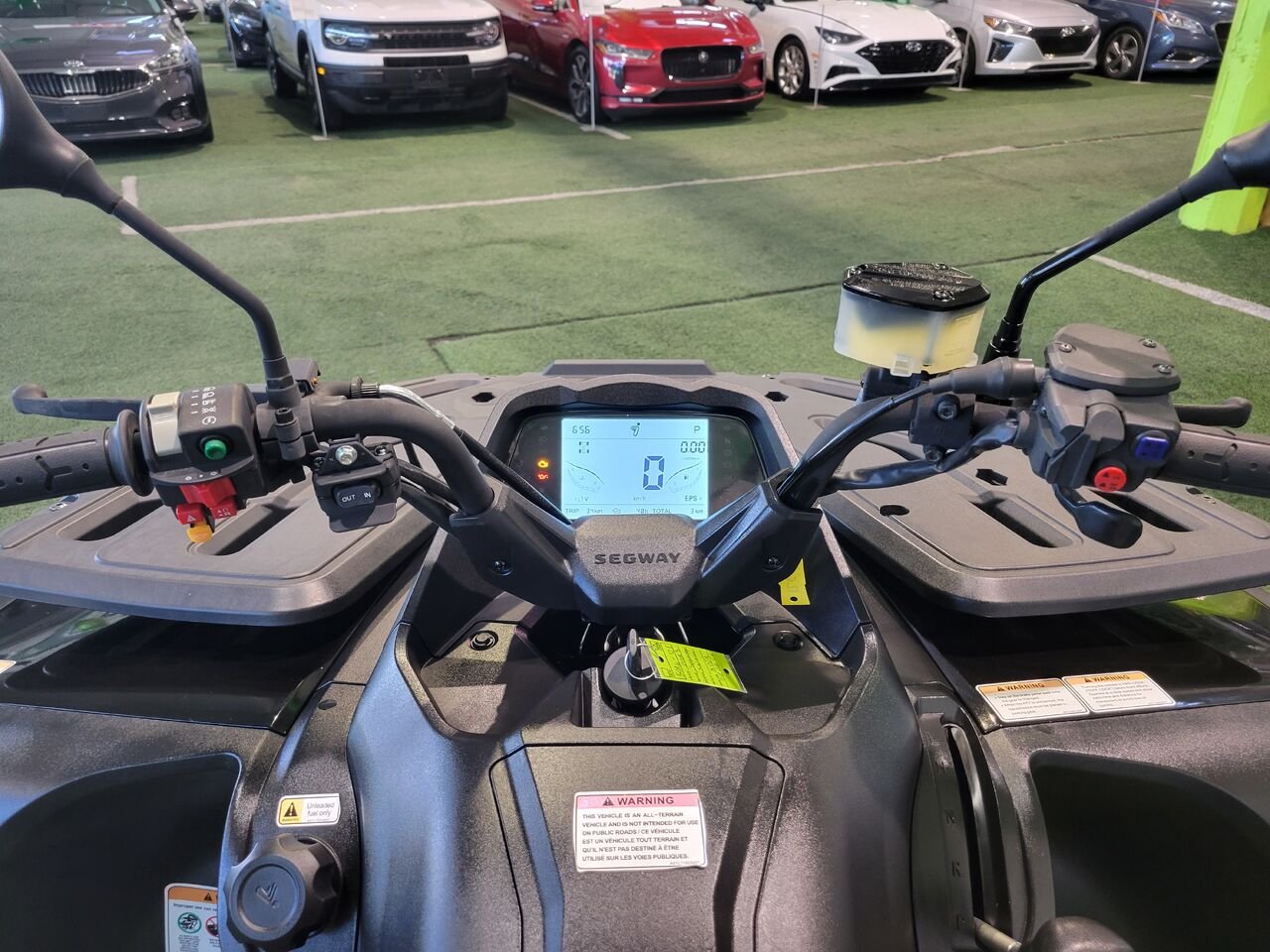 2023 Segway Snarler Black  - photo #15