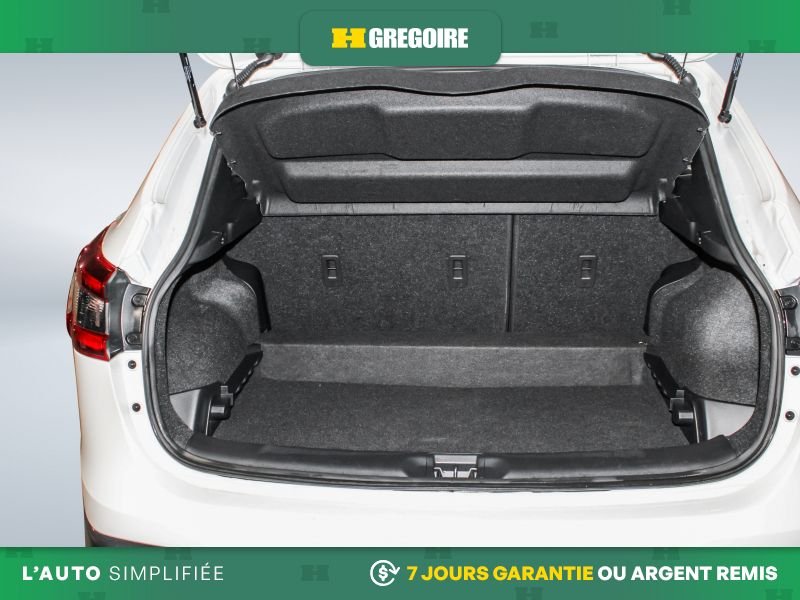 Nissan Qashqai 2023 Blanc Laval - photo #8