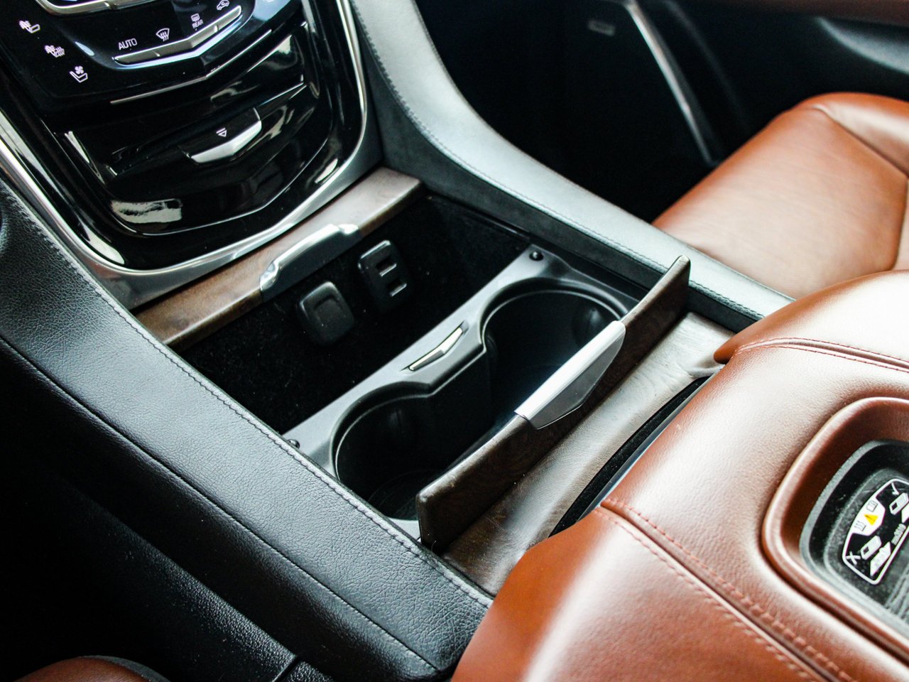 2016 Cadillac Escalade 4WD 4dr Premium Collection Red Passion Sherwood Park - photo #27