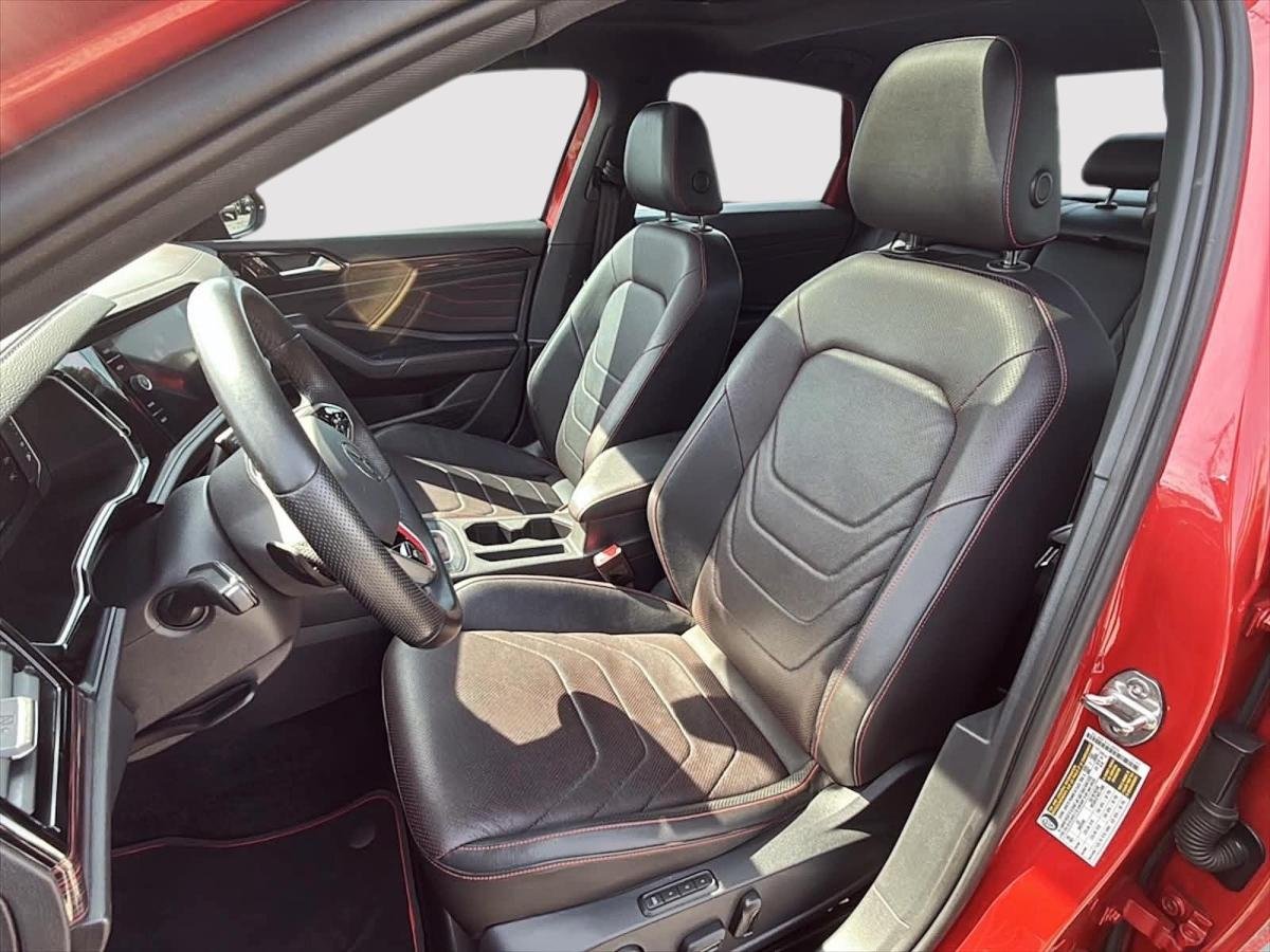 2023 Volkswagen Jetta GLI Red Rouyn-Noranda - photo #8