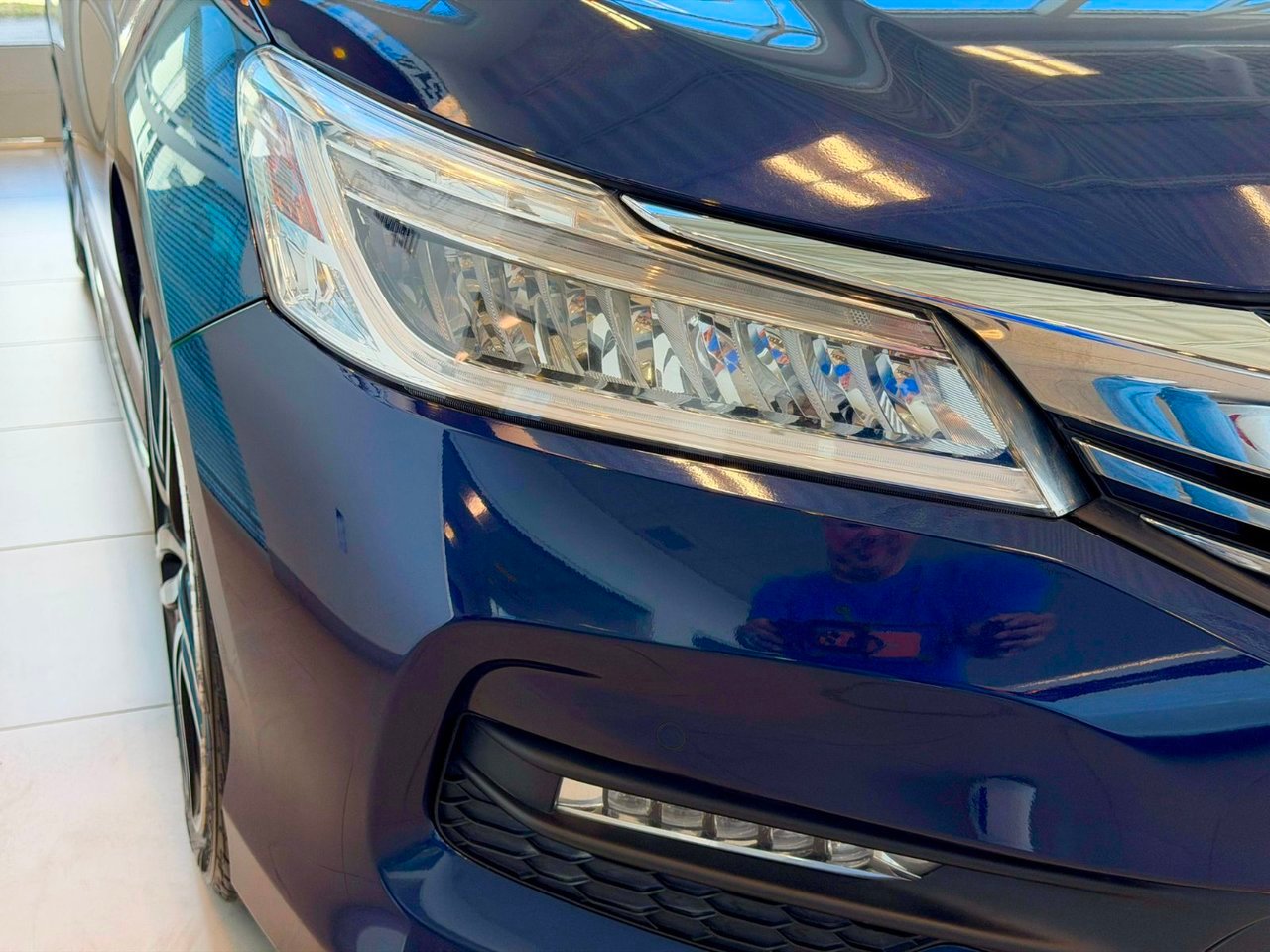 Honda Accord Sedan 2017 Bleu Notre-Dame-des-Prairies - photo #4