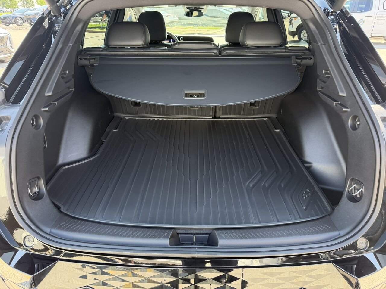 2026 Chevrolet Equinox EV RS AWD TOIT PANORAMIQUE Black Laval - photo #12