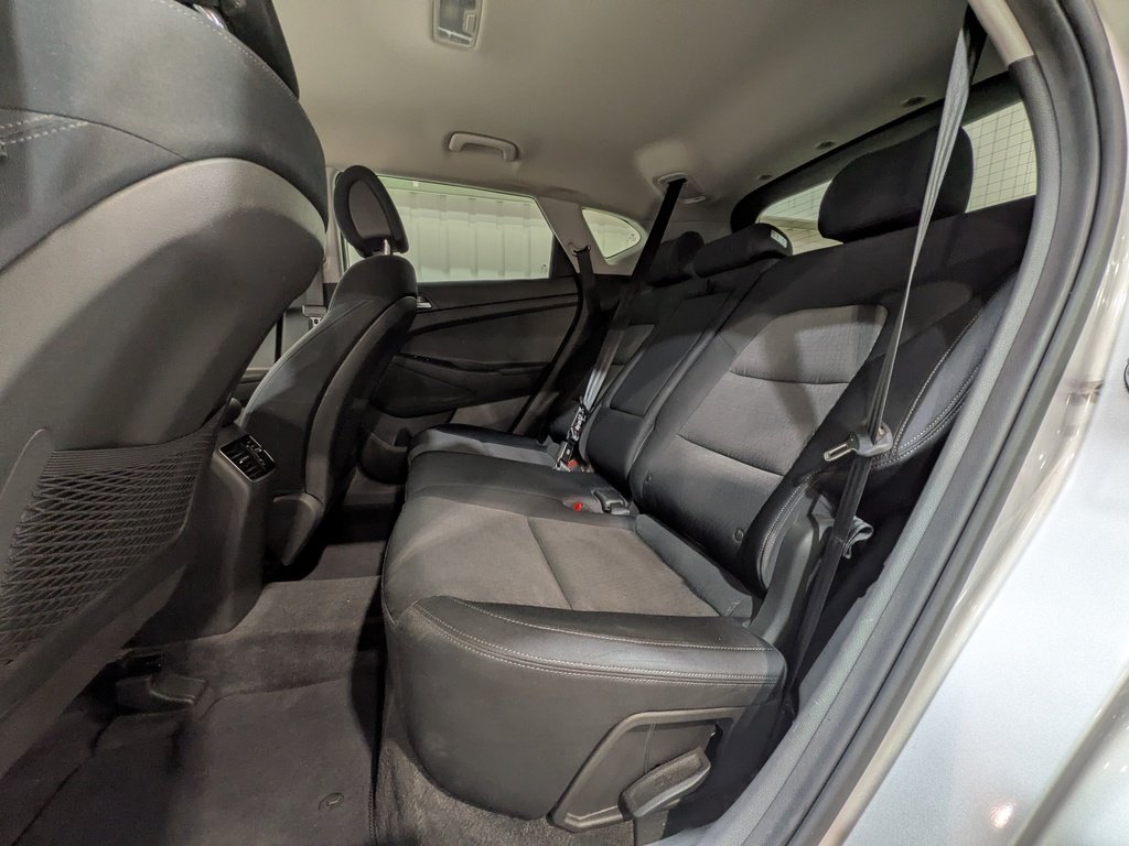 2016 Hyundai Tucson FWD 4dr 2.0L Premium Silver Val-David - photo #10