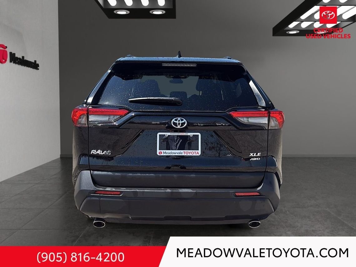 2025 Toyota RAV4 Sunroof, Power Drivers Seat, Heated Front Seats and Steering Wheel, Power Trunk, 17" Alloy's Midnight Black Metallic Mississauga - photo #9