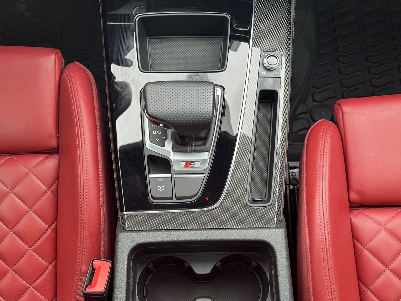 Audi SQ5 Progressiv 2023 Gris Granby - photo #22