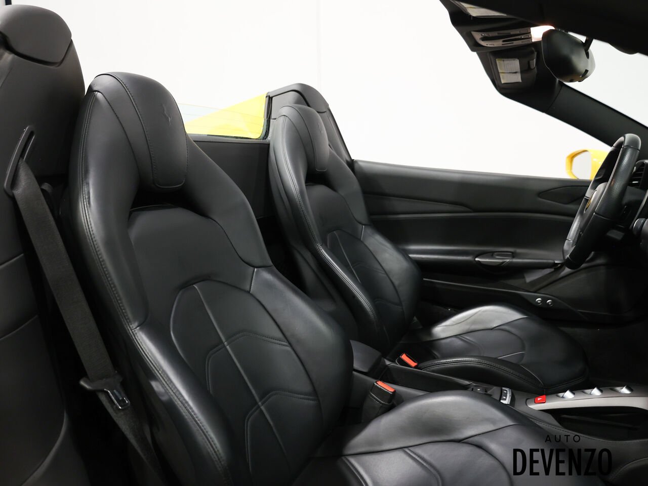 Ferrari 488 Spider 2019 Jaune Saint-Eustache - photo #7