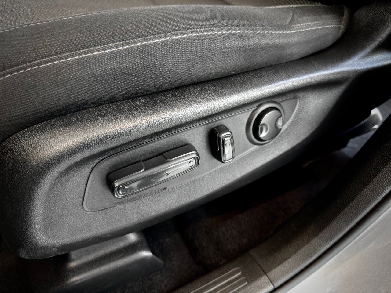 Honda CR-V 2023 Gris Notre-Dame-des-Prairies - photo #35